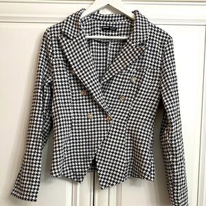 SHEIN Women’s Size 4 Black and White Houndstooth Fitted Blazer Single Button